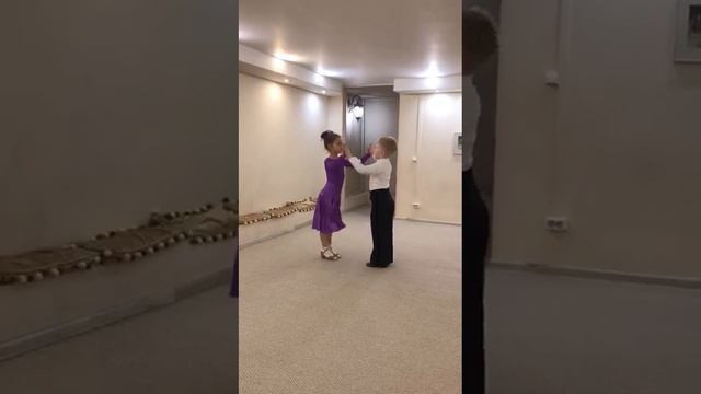 Танец «Луч солнца золотой» (вальс, самба, ча-ча-ча) смотреть онлайн