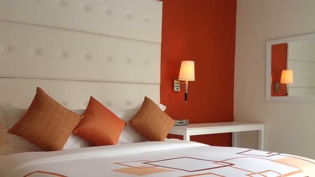 Beacon Hotel Ocean Front Rooms смотреть онлайн
