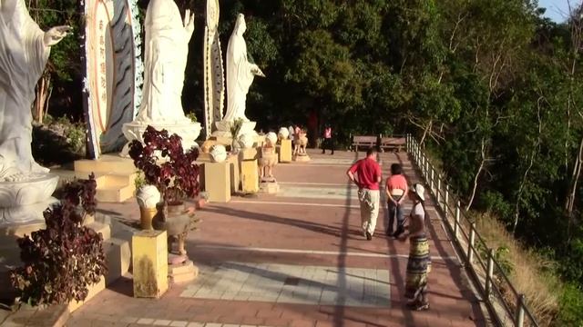 Вьетнам. Буддийский монастырь на горе Таку смотреть онлайн