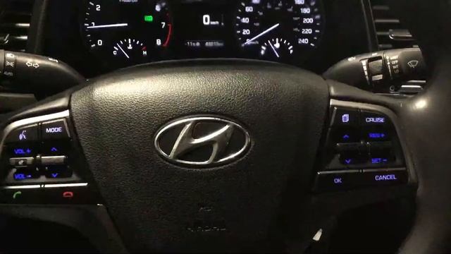 17 Hyundai Elantra GL || Edmonton Hyundai Dealer смотреть онлайн