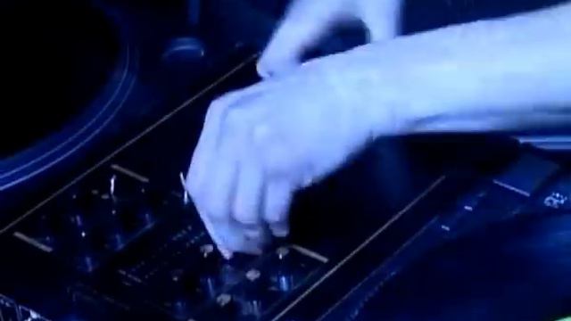 2003 - Tuki (Ireland) - DMC World DJ Final смотреть онлайн