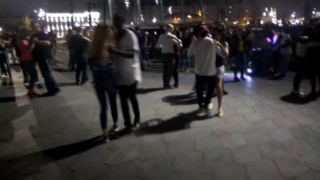 Кизомба - Опен в парке Зарядье 26.04.2019 смотреть онлайн