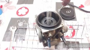 Русская механика РМ650-2 чистка карбюратора решение проблемы с запуском.