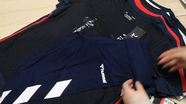 Лот 241. Брендовий спортивний одяг смотреть онлайн