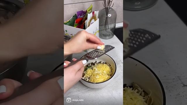 Куриные зразы с сочной начинкой ✨ рецепт в комментариях смотреть онлайн