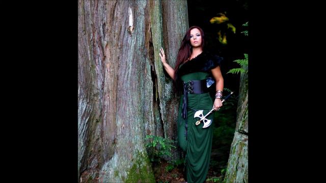 FEM41 How To Make Money As A Musician When You Don’t Perform Live with Leah McHenry