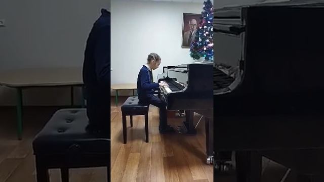 И.С. Бах. Менуэт G-Dur. Исполняет - Александра Михеева (3 класс) смотреть онлайн