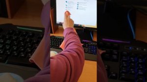 Как очистить монитор от пасты шариковой ручки...