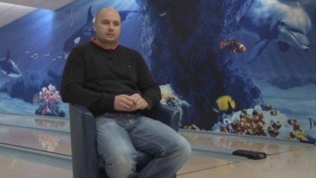 Bowling sport centrum Mikulov.mpg смотреть онлайн