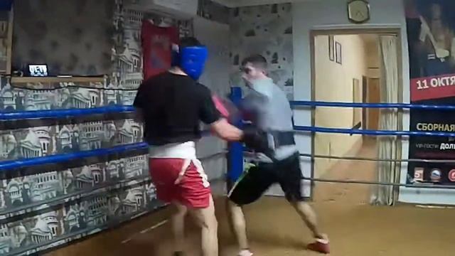 спаринг у Артура Тозлияна. смотреть онлайн
