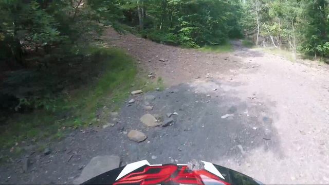 Zach's First AOAA Ride on a Honda CRF 250x - Big Step Up! смотреть онлайн