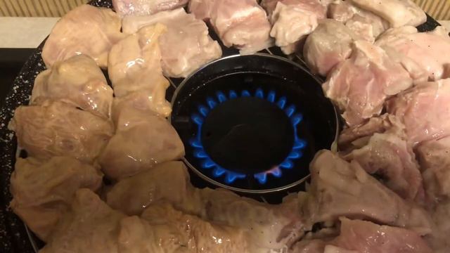 Готовим мясо 🥩 Как шашлык 😋👍 смотреть онлайн