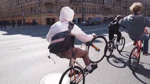 ВИЛЛИ ПО ГОРОДУ | ОТКРЫТИЕ СЕЗОНА 2023 | RIDEOUT смотреть онлайн
