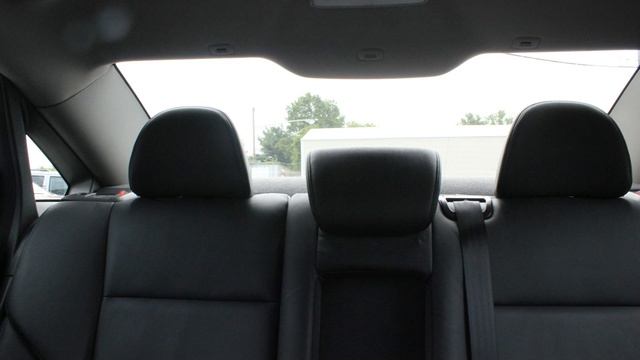 Pre-Owned: 2010 Volvo S40 смотреть онлайн