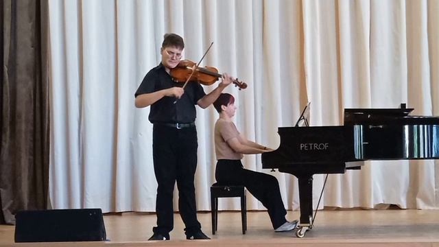 А. Казадезюс Концерт для альта с оркестром до минор в стиле И. Х. Баха, 2 и 3 части смотреть онлайн