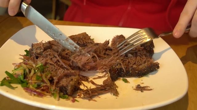 МЕТРОВЫЙ кебаб, НЕЖНЕЙШЕЕ мясо и СИЛЬНО тянущийся сыр / Полноценный обзор турецкого ресторана Джиха