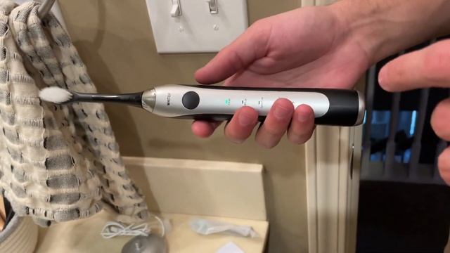 WHITOP CD-01 IPX8 Waterproof Pro Sonic Electric Toothbrush for Adults Once Charge for 240 Days смотреть онлайн