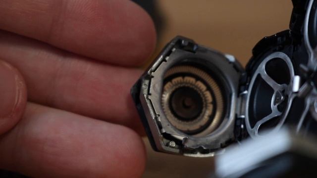 Philips Series 9000 Shaver - Head Replacement смотреть онлайн
