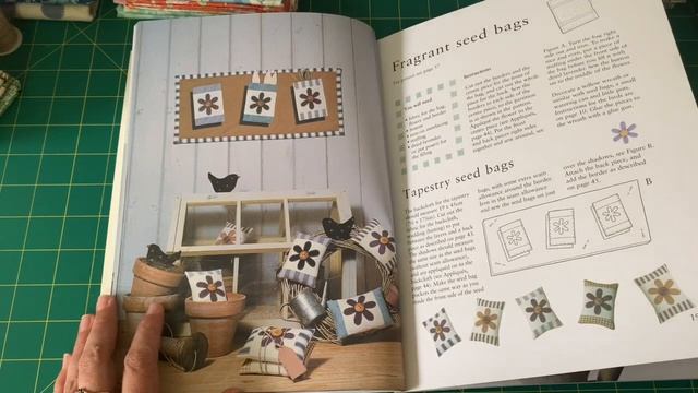 Book flip: Crafting Tilda’s Friends by Tone Finnanger смотреть онлайн