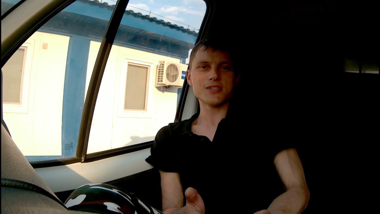 Осторожно! Мошенники по банковским картам атакуют наших родителей. Давайте вместе защитим их! смотреть онлайн