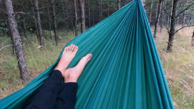 Как спать в лесу без палатки? Мой отзыв о ночёвке в гамаке на природе смотреть онлайн