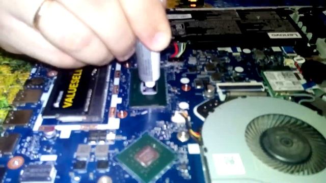 Разбор ноутбука Lenovo IdeaPad 320-15 смотреть онлайн