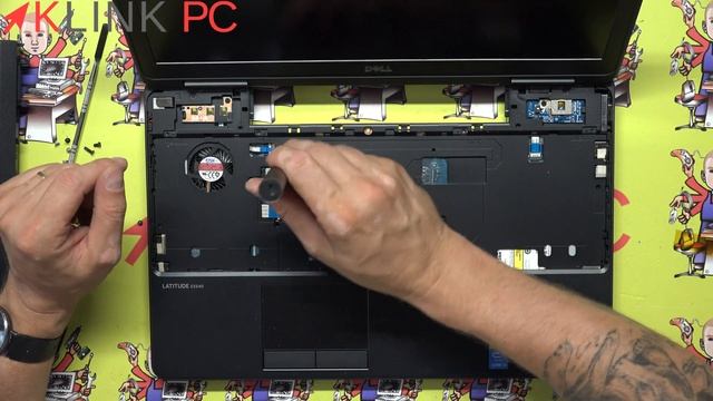 Comment démonter un PC portable Dell Latitude E5540 смотреть онлайн