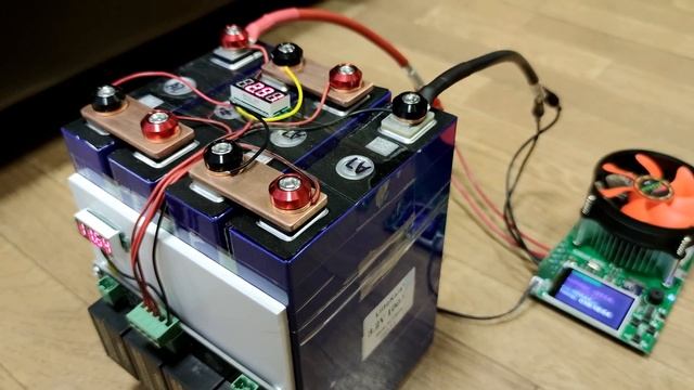 Китайский аккумулятор LIFEPO4, разрядный тест смотреть онлайн