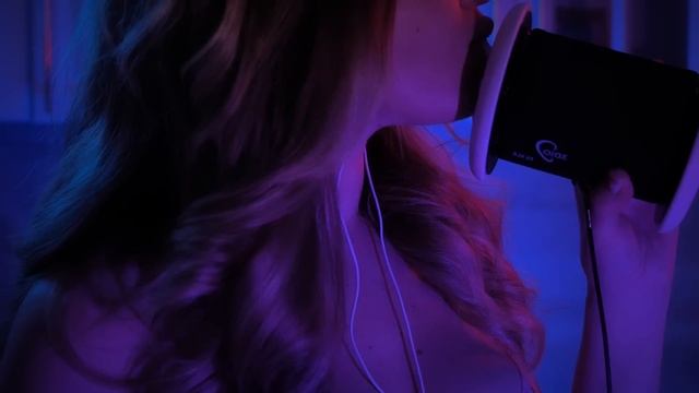 ASMR * CLOSE EAR LICKING * NO TALKING * 100% OF TINGLES AND RELAXATION