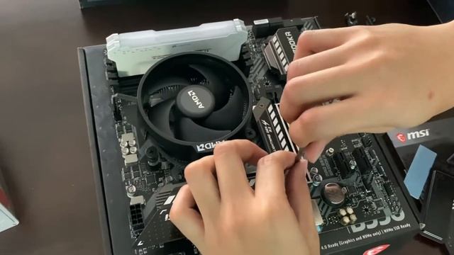 My first custom-built PC смотреть онлайн