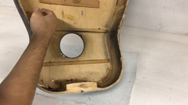 Восстановление старой гитары. Часть 1 смотреть онлайн