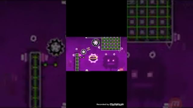 Прохожу игру геометрия даш смотреть онлайн