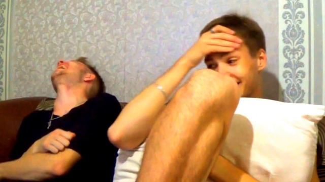 РЕАКЦИЯ НА ВИДЕО 2 ДЕВУШКИ 1 ЧАШКА | TroisRoses