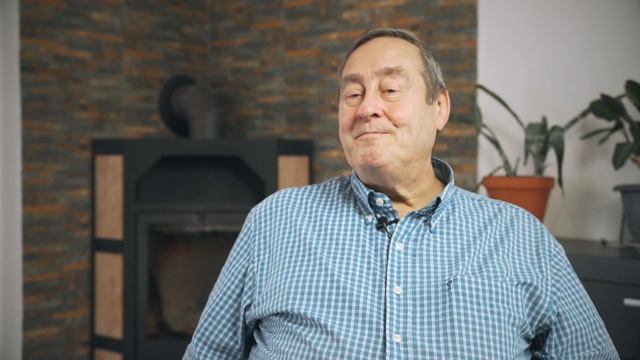 Peter Freestone - How I first met Freddie Mercury on October 1979 смотреть онлайн