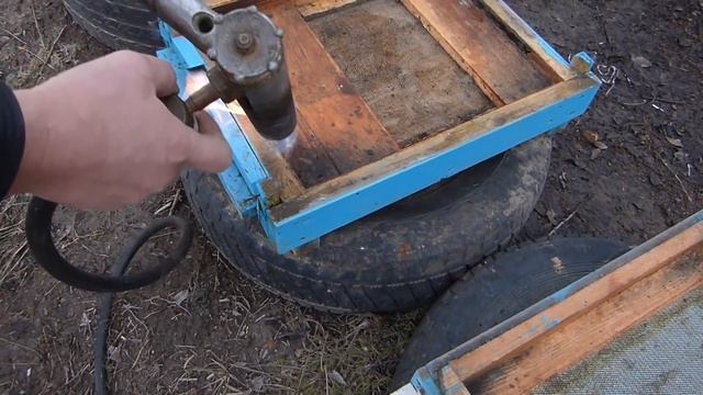 Контроль зимовки пчелосемей, первые весенние работы на пасеке, смена доньев и прочее смотреть онлайн