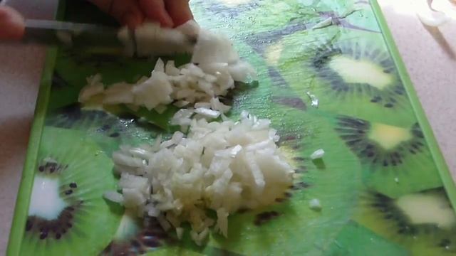 Салат C сыром и помидорами. Простой рецепт