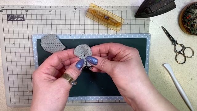 КОРОБОЧКА - РАКУШКА. Шкатулка для хранения украшений, флэшкарт и разных мелочей. Мастер-класс. смотреть онлайн