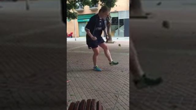Tennis Ball Juggling Ladder (YFutbol) смотреть онлайн