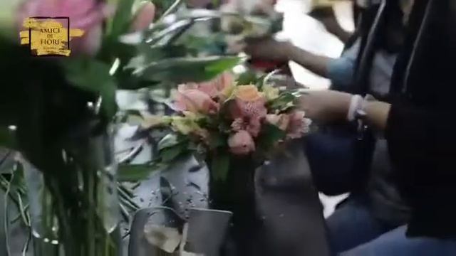 Хотите научиться делать красивые букеты? Смотрите видео! смотреть онлайн