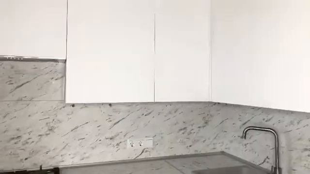 Кухня EGGER белый платиновый смотреть онлайн