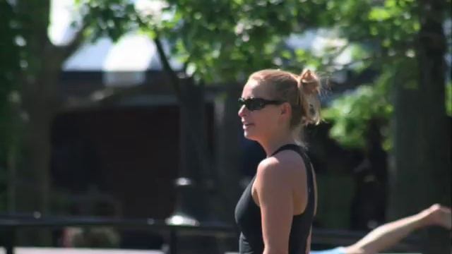 Yoga in the Park July 2009 смотреть онлайн