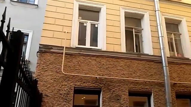 Чудесный внутренний дворик. Петербург смотреть онлайн