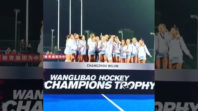 पवन सिंह के ललीपॉप गाना पर झूम उठी विदेशी #hockey खिलाड़ी।। #pawansingh смотреть онлайн