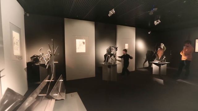 «Волшебная клетка. А не пойти ли нам в зоопарк?» / Музей AZ смотреть онлайн