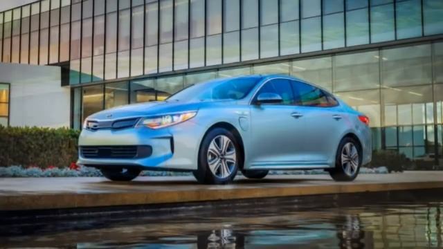 Kia Optima Plug-In Hybrid 2018 Car Review смотреть онлайн