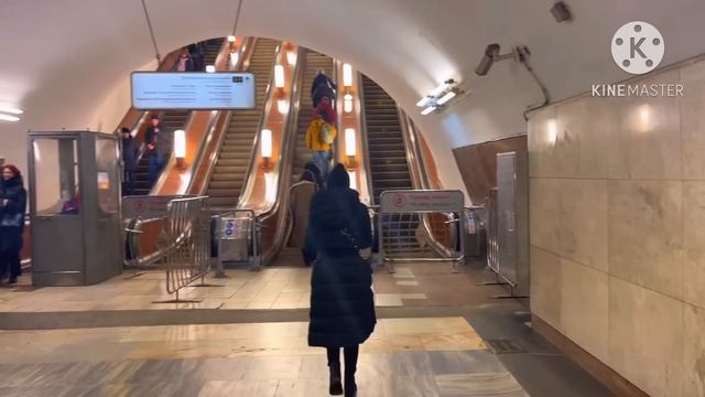 РОДНЫЕ МЕНЯ НЕ ПОНИМАЮТ. РОДСТВЕННИКИ НАС НЕ ПРИНИМАЮТ. МОЯ МЕЧТА В МОСКВЕ ХОЧУ смотреть онлайн