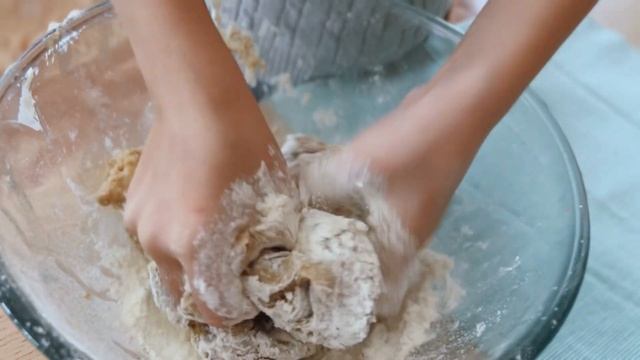 На память для Нины и Насти:) печем яблочный пирог? смотреть онлайн