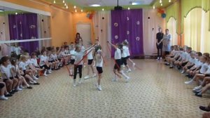 Танец с лентами