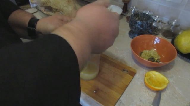 Как приготовить нежного гуся с айвой к Новому 2019 году в духовке How to cook a tender goose with q смотреть онлайн