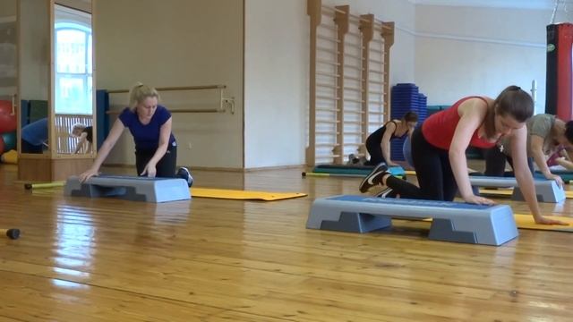 Лидия Чамата проводит Силовой Тренинг в Фитнес-Центре АСИК (часть 8) смотреть онлайн